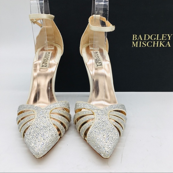 Badgley Mischka Ivory Satin Bridal Heels - Picture 6 of 16